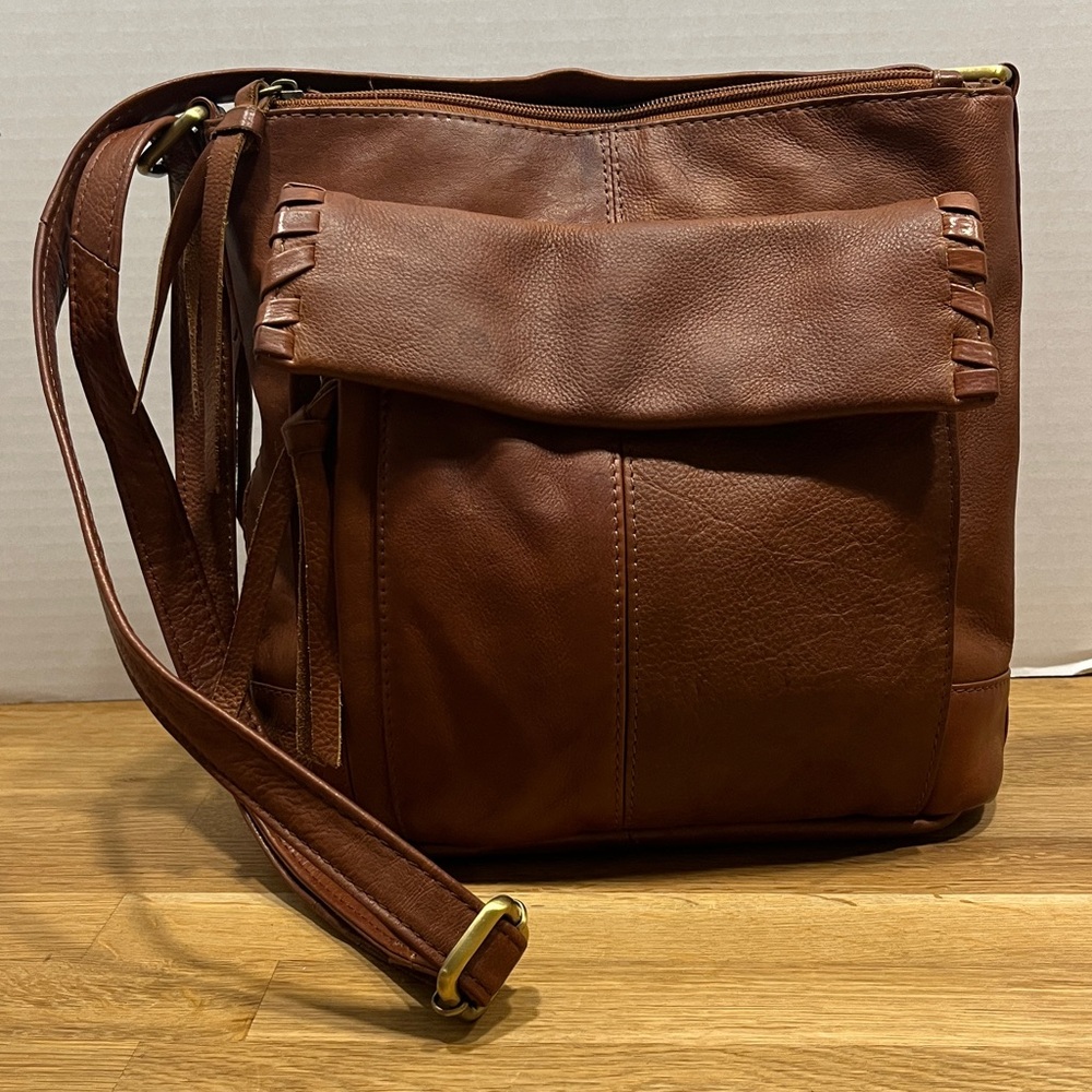 Elegant Brown Leather Shoulder Bag